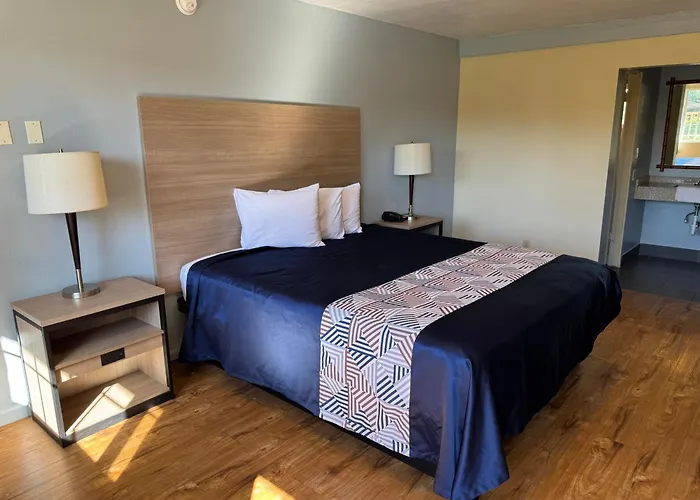 Discovery Inn